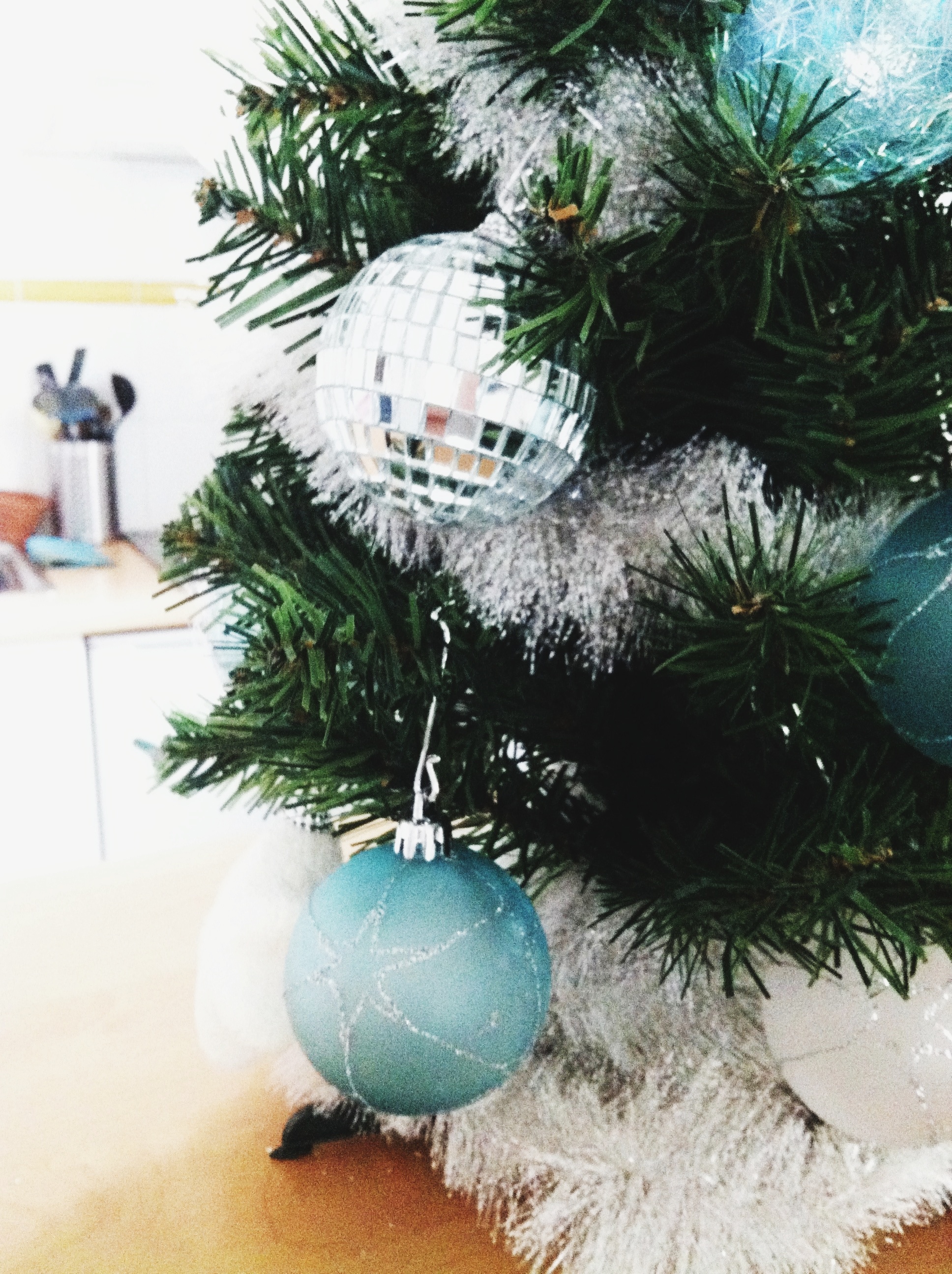 Little Black Sheep - Sapin turquoise argenté Little Black Sheep - Sapin turquoise argenté